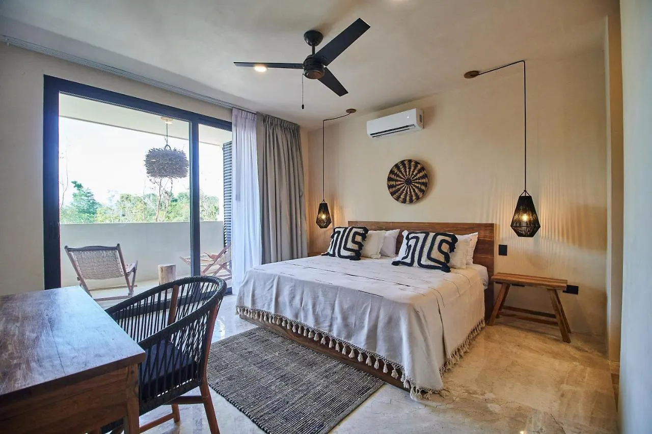 Fancy Tropical Apartment Cozy Private Balcony With Plunge Pool Premium Location In טולום