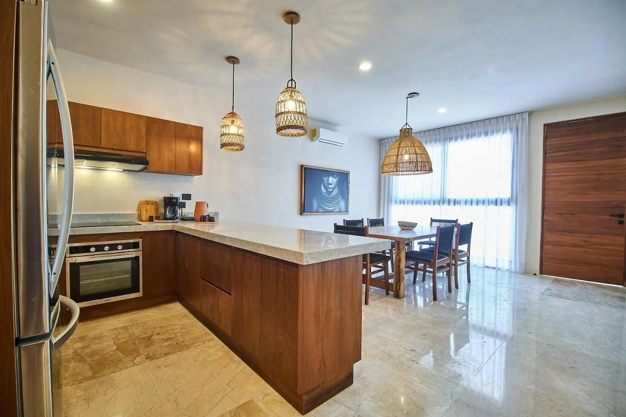 Fancy Tropical Apartment Cozy Private Balcony With Plunge Pool Premium Location In טולום