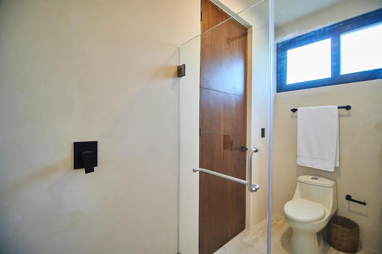 Fancy Tropical Apartment Cozy Private Balcony With Plunge Pool Premium Location In טולום 0*,
